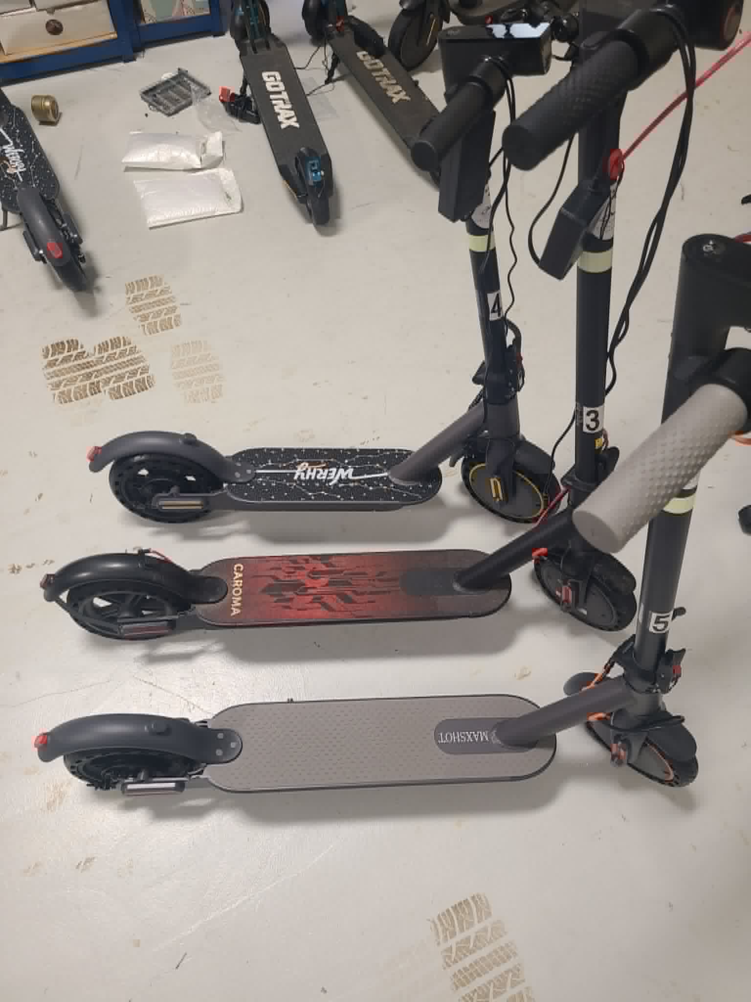 $75 monthly scooter 630 watts 18 mile and 20 mph - Image 1